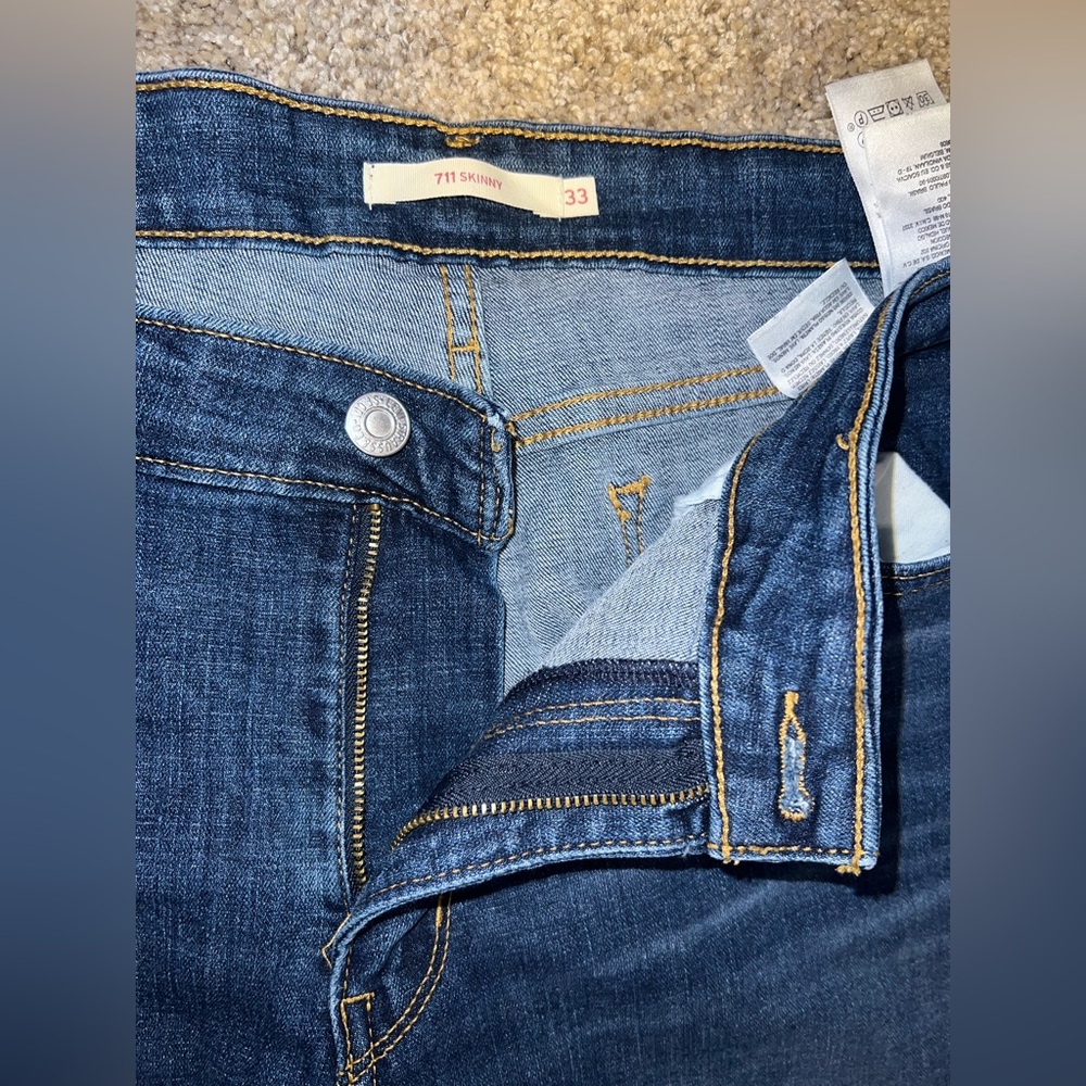 Levi's 711 Skinny Jeans - Picture 5 of 8
